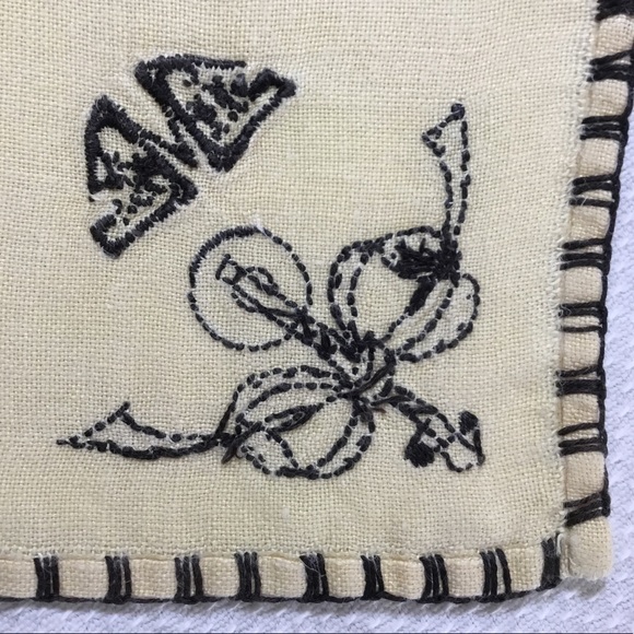 4 Vintage Hand Embroidered Cloth Formal Napkins Holiday Candle Bow Yellow Black - Picture 5 of 7